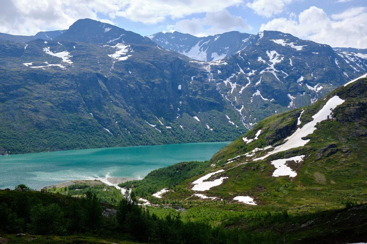 Besseggen ligger i Jotunheimen ved gjende