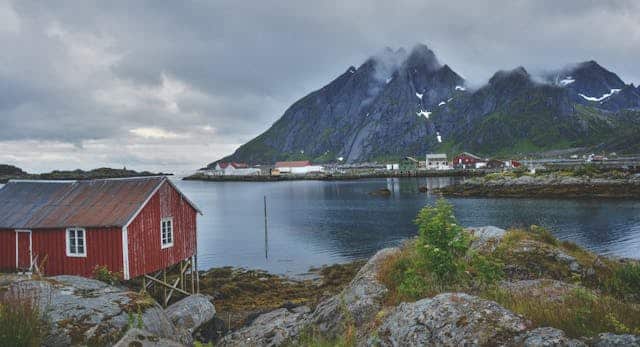 bestille rorbu i lofoten