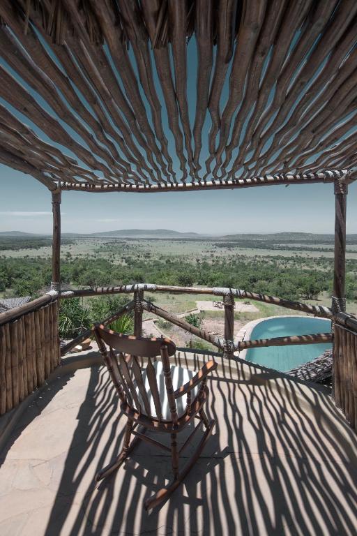 «Morgenlys som hviler over savannen rundt Olarro Plains safari lodge.»