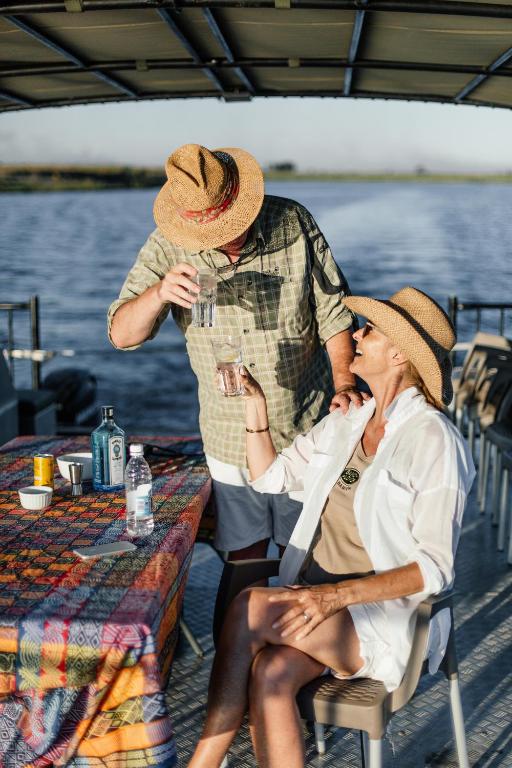 Båtsafari og lunsj ombord i Serondela